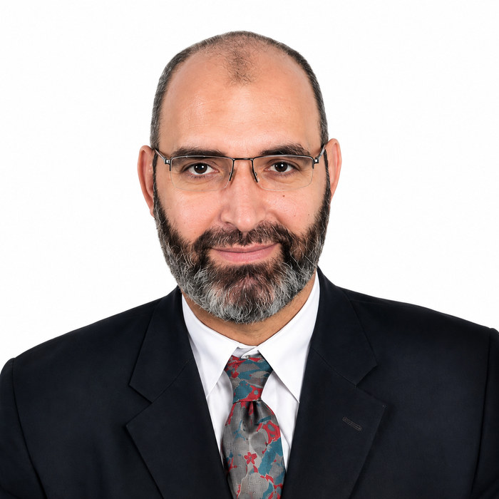 الدكتور أمير صالح