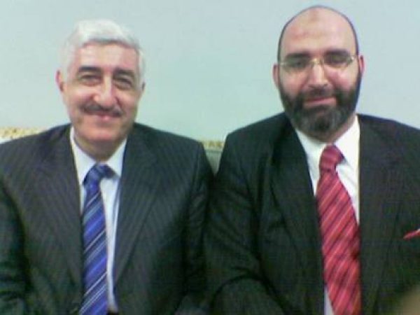 الدكتور أمير صالح مع الاستاذ الدكتور حسان شمسي باشا