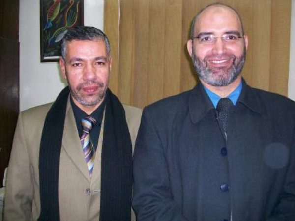 الدكتور أمير صالح مع الاستاذ أحمد عبد العظيم