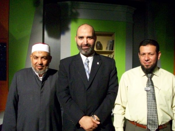 الدكتور أمير صالح مع فضيله الشيخ رضا علي درويش والشيخ أشرف عامر